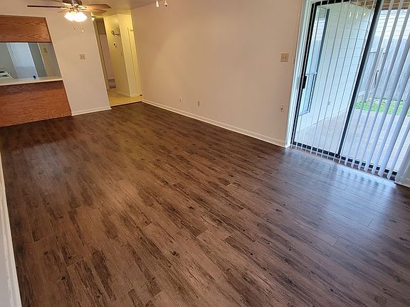 5th image of 605 Navarro Dr