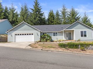 470 Providence Dr, Reedsport, OR 97467