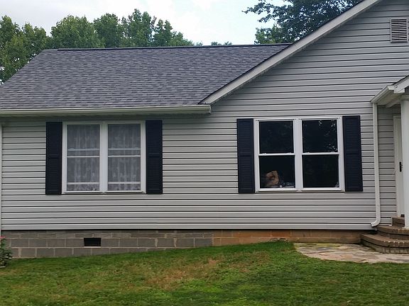 5th image of 6857 Fairystone Park Hwy