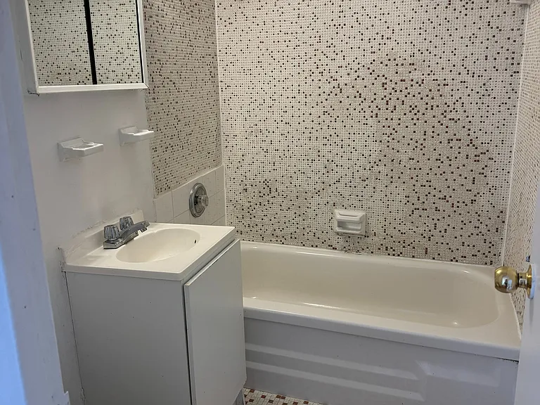 500 Dawes Rd #322 — Photo 9