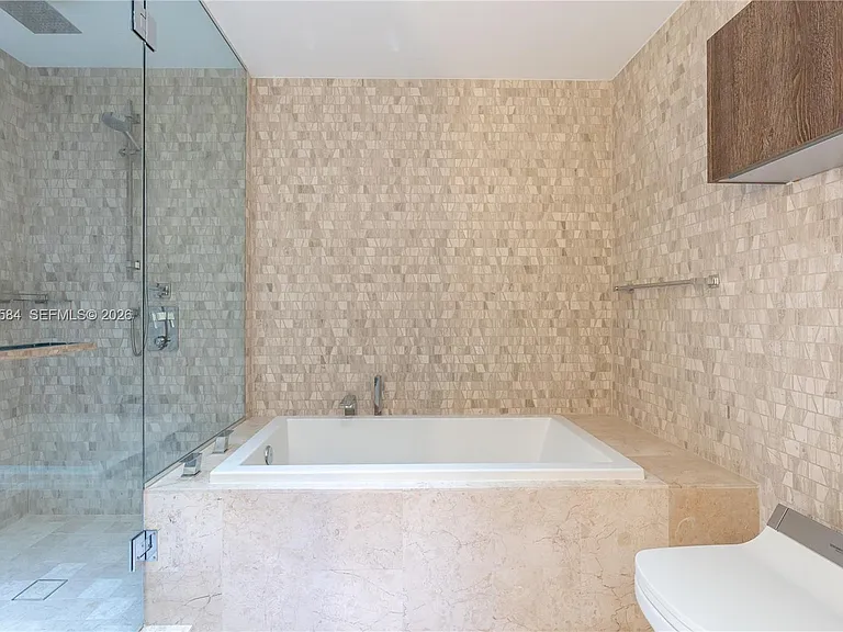 88 SW 7th St #2401 — Photo 11