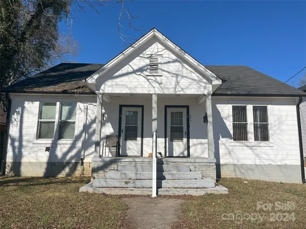 438 3rd Ave SW, Hickory, NC 28602