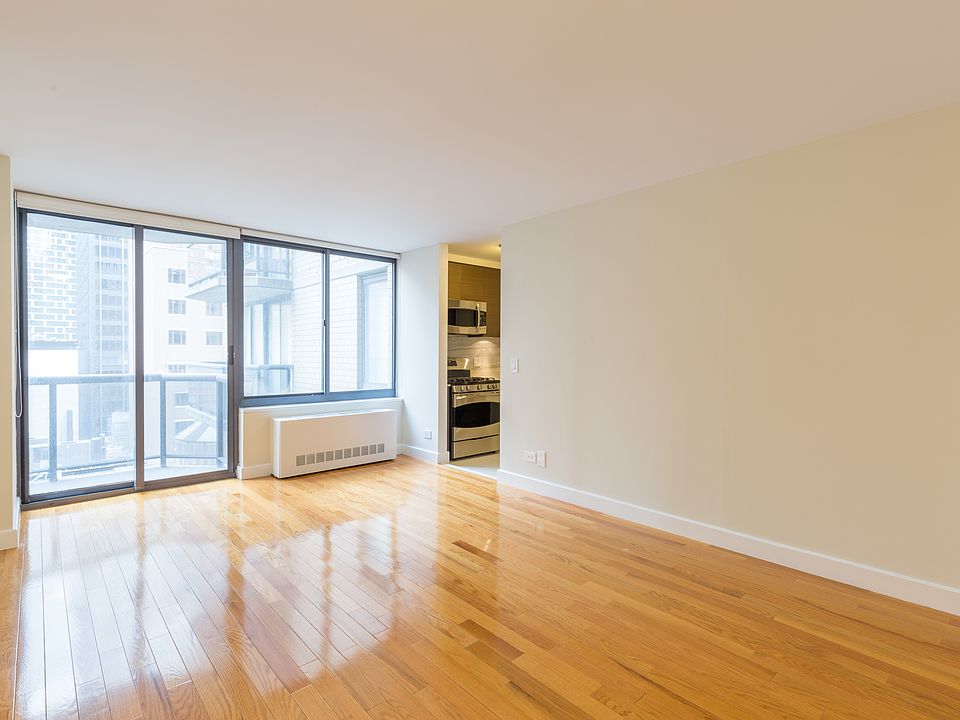 1st image of 235 W 48th St APT 16N