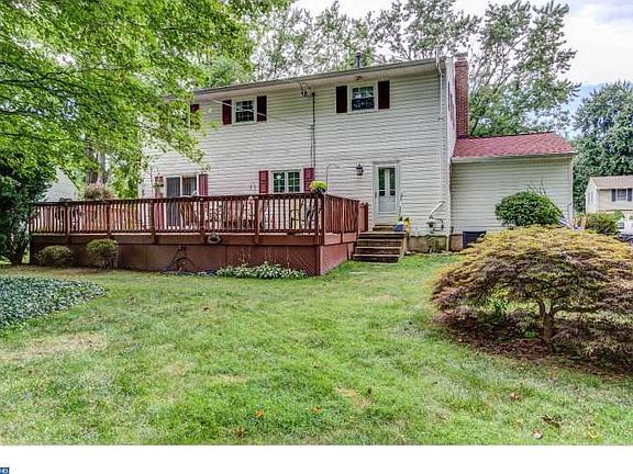 2nd image of 21 Ramblewood Dr