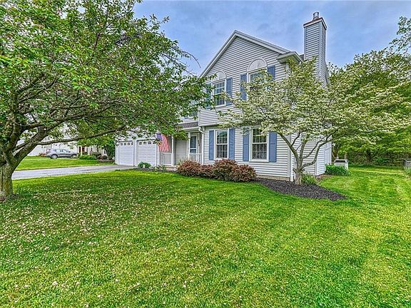 2nd image of 682 Brookeville Dr