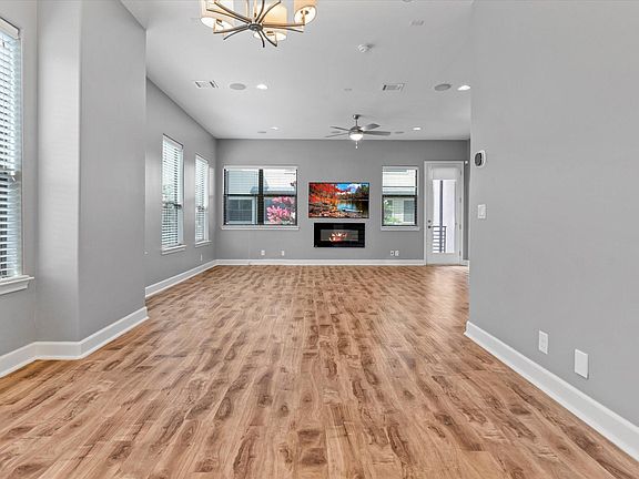 5th image of 1717 Annex Ave Unit 605
