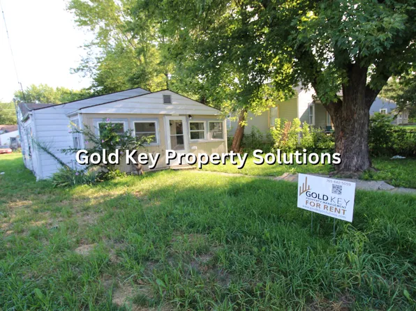 316 E 36th St, Anderson, IN 46013