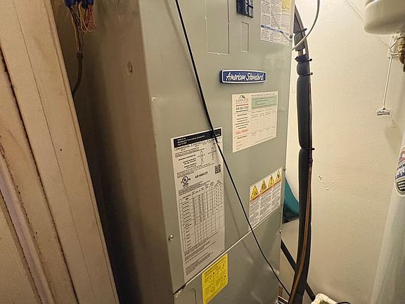 4th image of 3071 Heathcote Rd