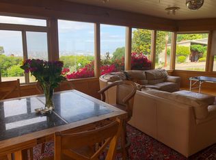 6854 Estates Dr, Oakland, CA 94611