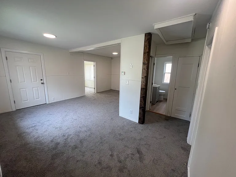 19800 Monterey Ave — Photo 6