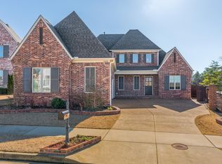 10093 School Cross Ln, Collierville, TN 38017