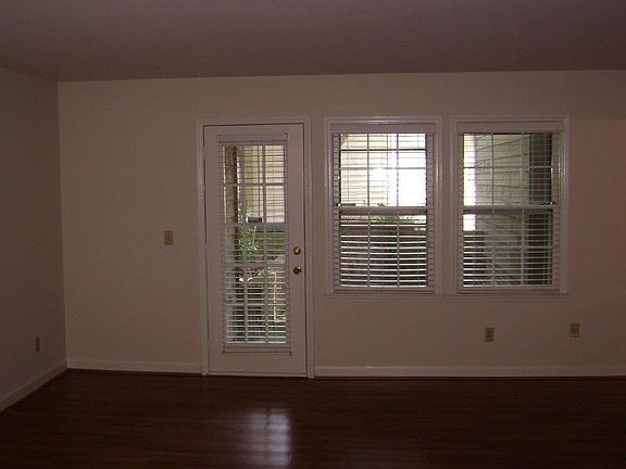 4th image of 3403 Colony Crossing Dr