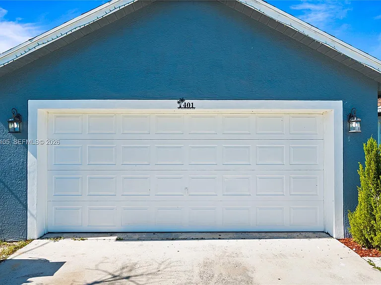 401 NW Kilpatrick Ave — Photo 58