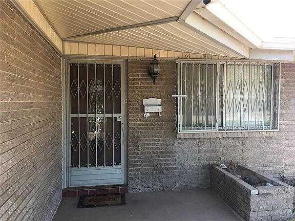 4th image of 9645 Daugherty Dr