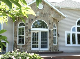 1421 Bayshore Dr, Junction City, WI 54443