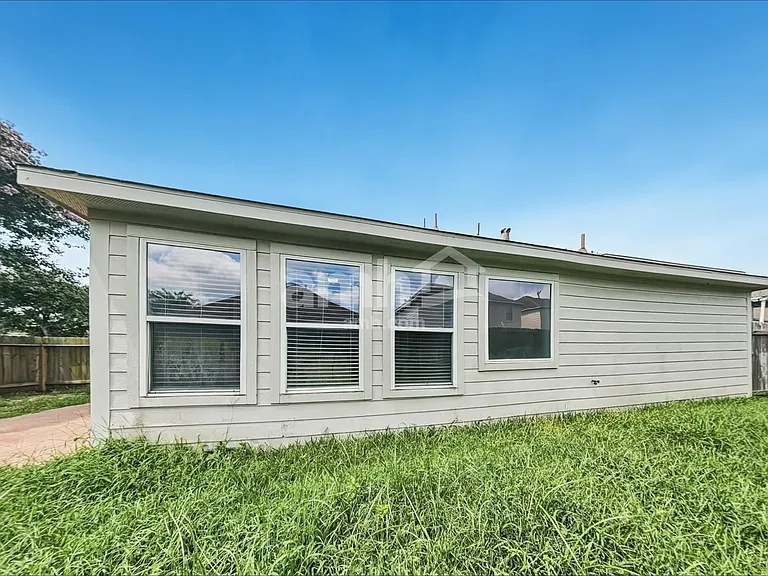 2423 Lofty Falls Ct — Photo 16