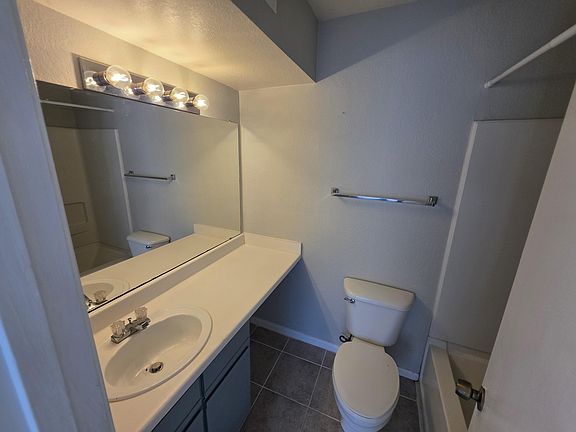 3rd image of 529 Southwest Pkwy Room 201-2