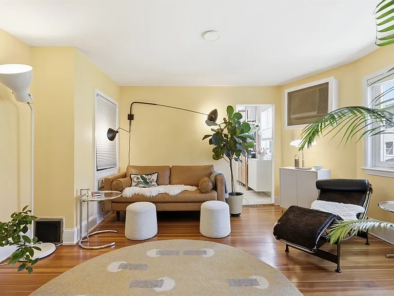 88 Vernal St #A — Photo 2