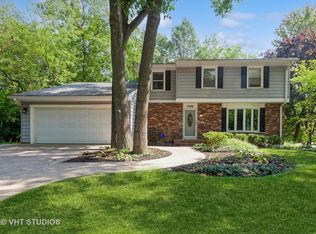 1900 Green Trails Dr, Lisle, IL 60532