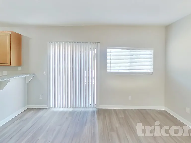 4928 Blue Bay Ct — Photo 2