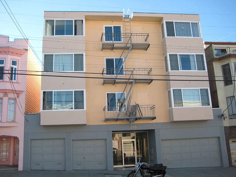 755 5th Ave #201