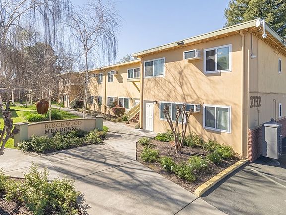 2nd image of 2733 San Jose Way #4