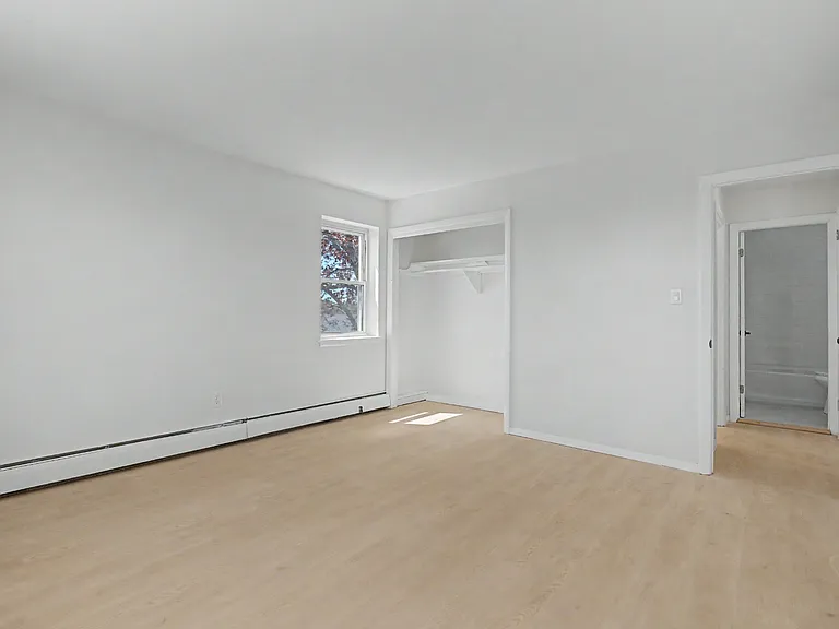 21 C07spring St #C07 — Photo 14