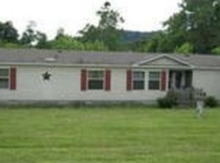 132 Douglas Ln, Junction City, KY 40440