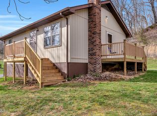 471 Seneker Ln, Blountville, TN 37617