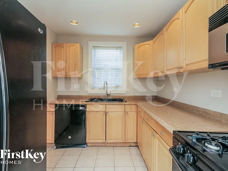 15006 Avers Ave — Photo 5