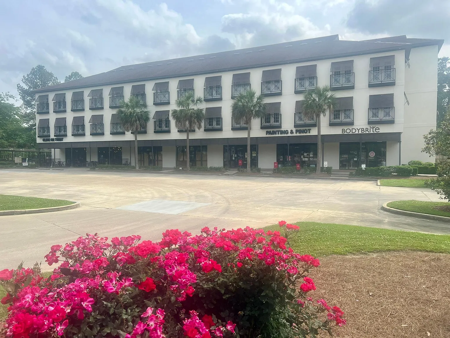 Perkins Palms — Photo 2