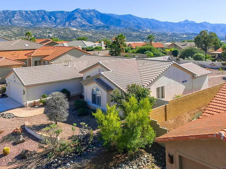 65685 E Rocky Trail Dr — Photo 2