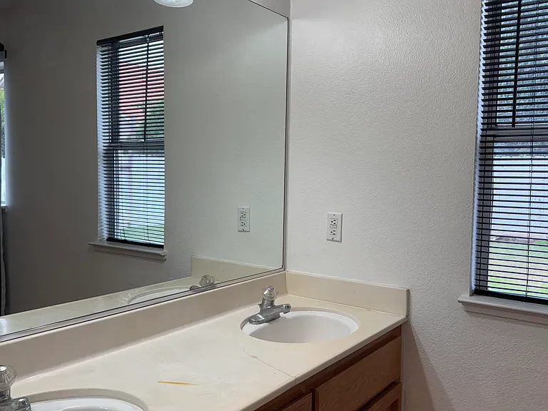 1323 Saint Francis Dr — Photo 11