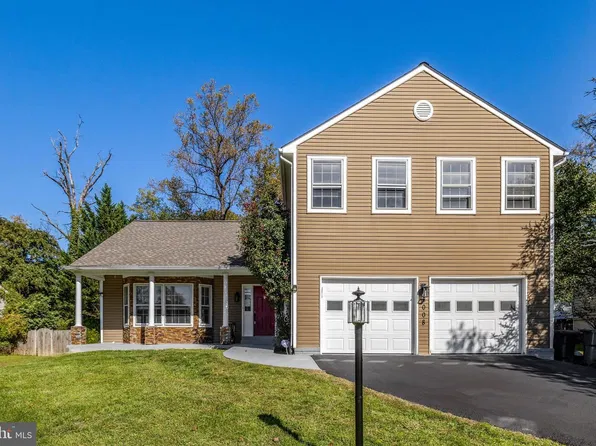 8008 Sandburg Ct, Dunn Loring, VA 22027