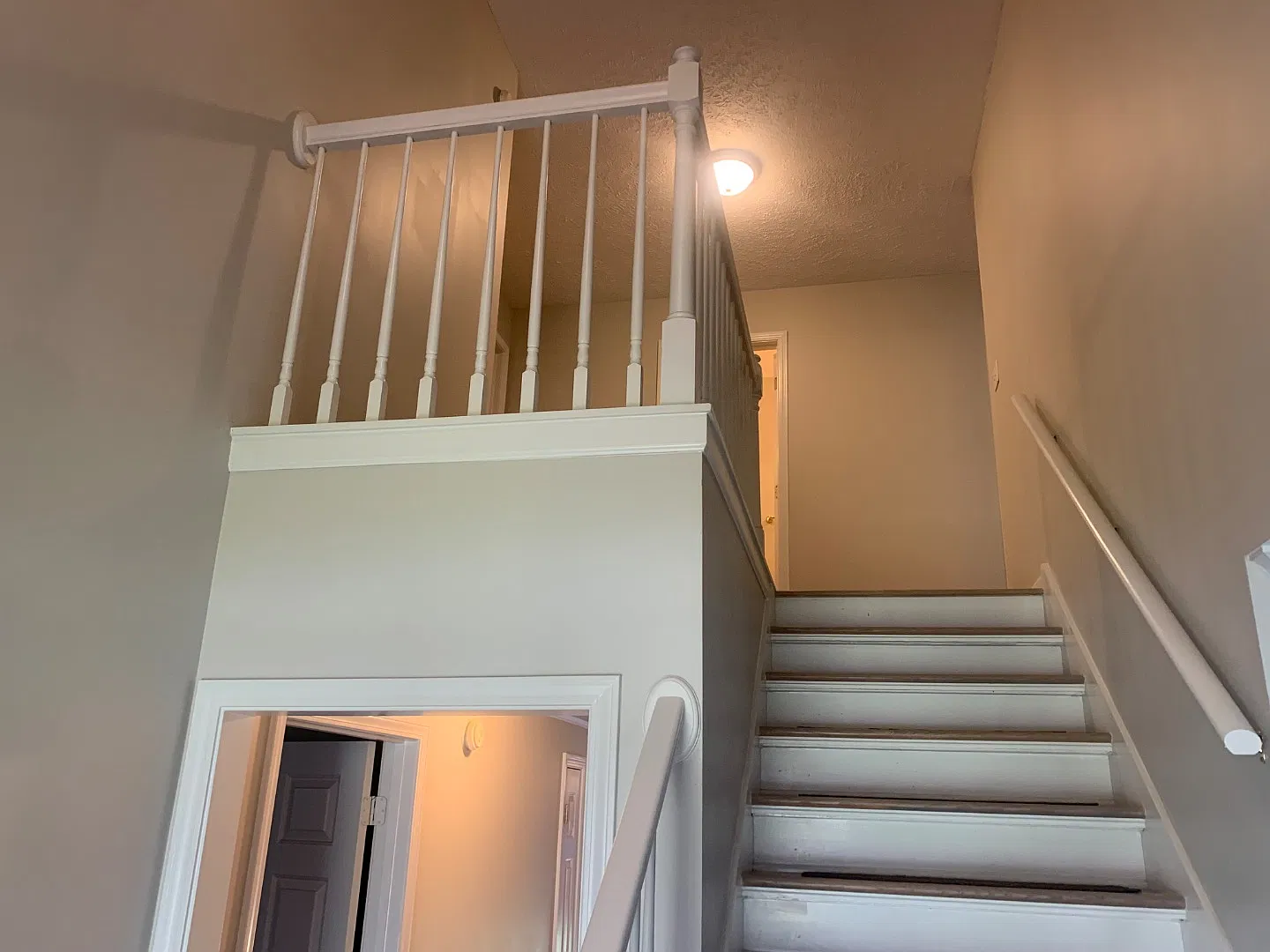 154 Jadewood Dr — Photo 4