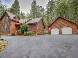 2734 Kingfisher Ln, Camino, CA 95709
