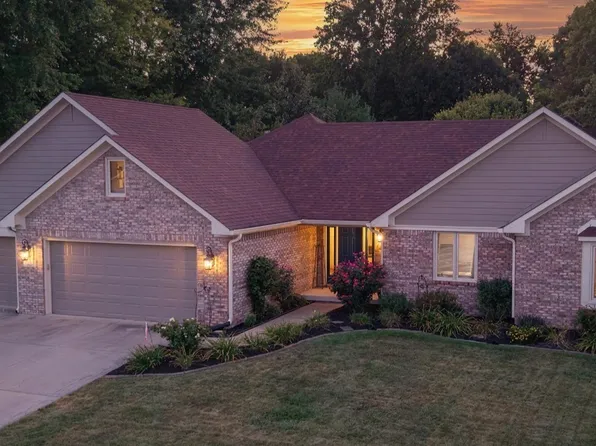 612 Shakespeare Dr, Avon, IN 46123