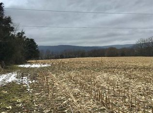 613 Dave Berry Rd, Mc Gaheysville, VA 22840
