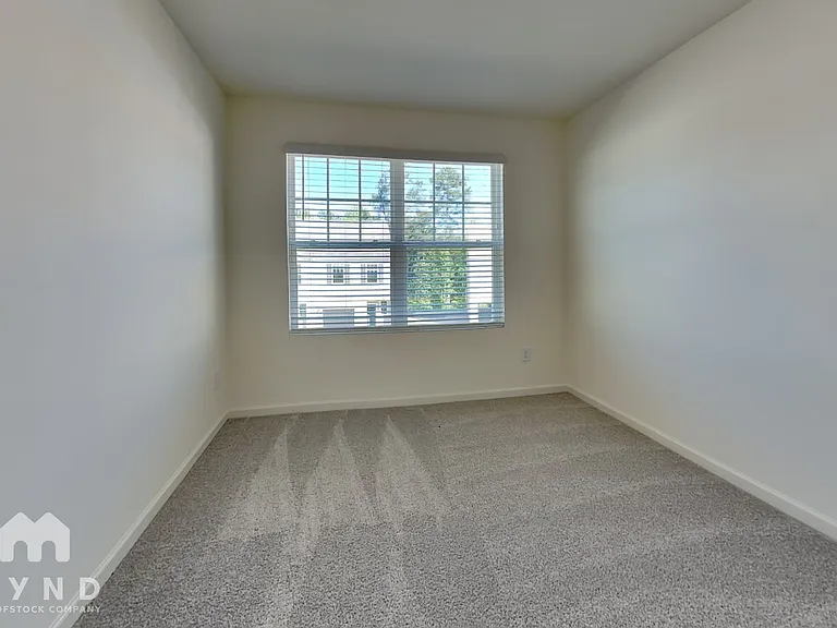 3040 Fulong Dr — Photo 15