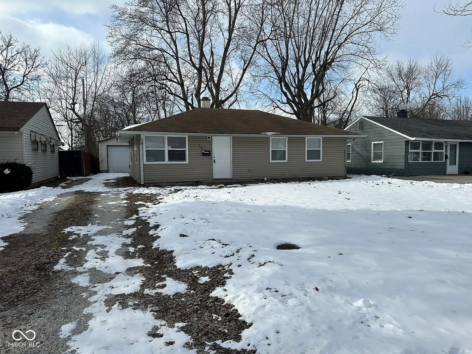2442 Asbury St photo 1