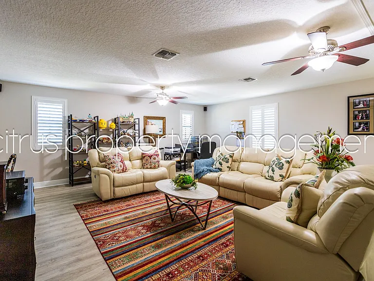 2052 Solar Dr — Photo 18