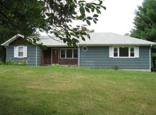 25 Van Vlack Rd, Hopewell Junction, NY 12533