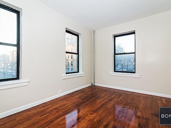 4th image of 549 Isham St APT 21