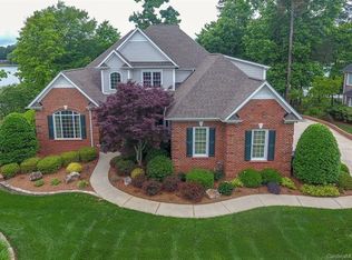 132 Cedar Bluff Ln, Mooresville, NC 28117