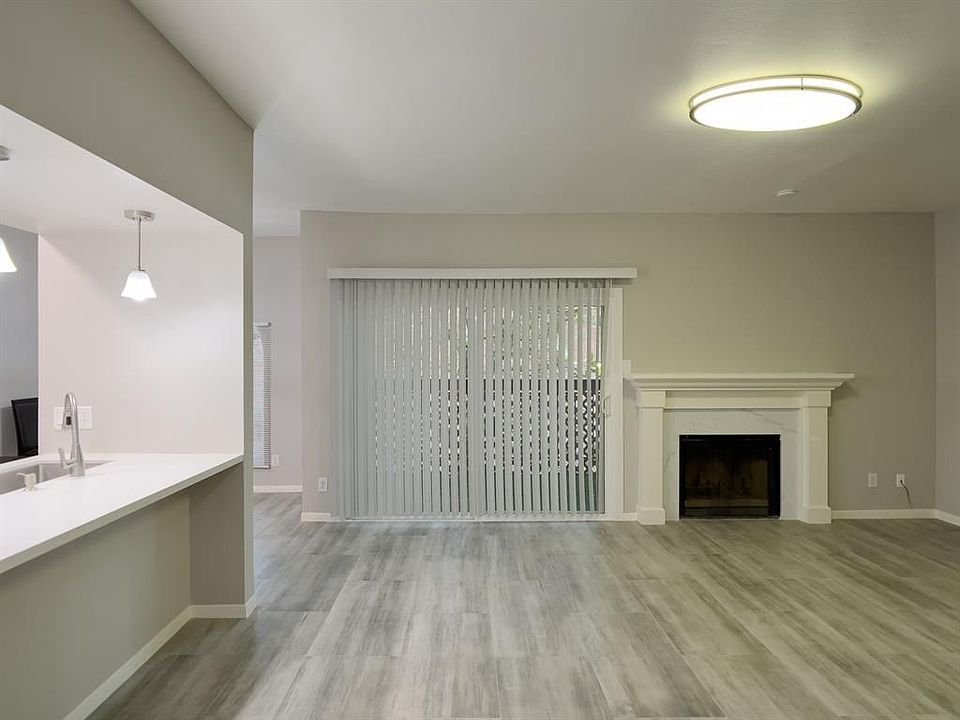 1st image of 6500 Harbor Town Dr APT 2702