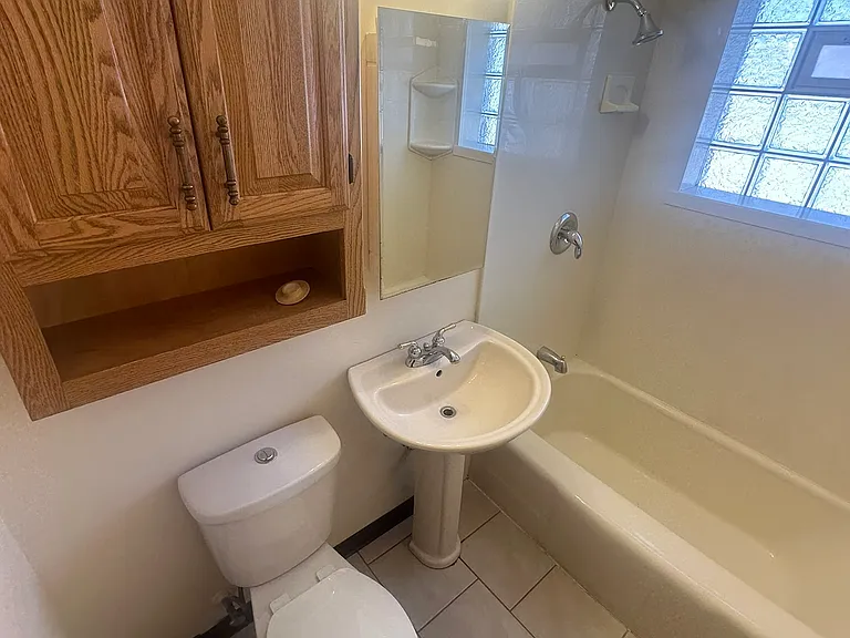 4318 Maple Ave #1 — Photo 8