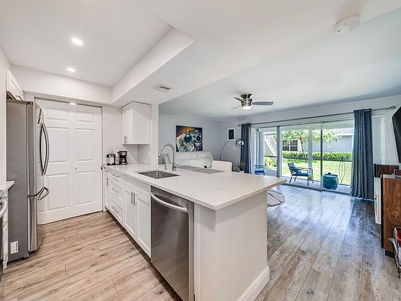 5th image of 420 NW 70th Avenue #125