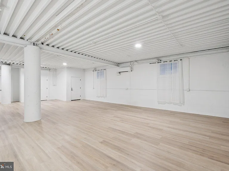 1116 N Bodine St #C — Photo 15