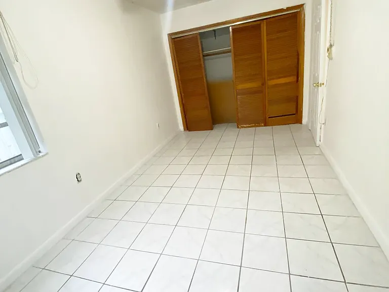 Miramar Pkwy — Photo 8