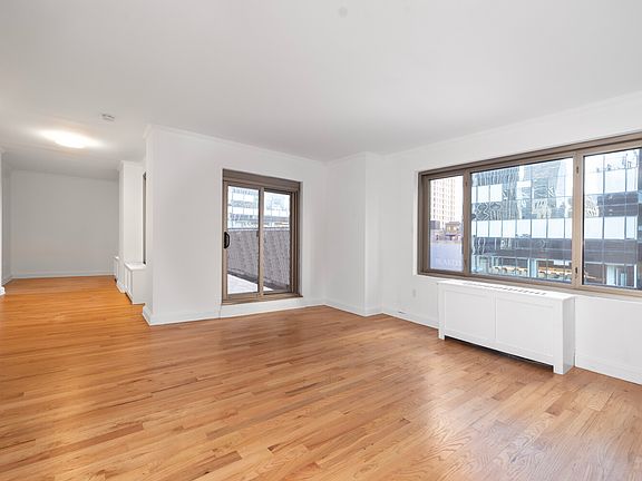 5th image of 101 W 55th St #Penthouse F